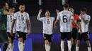 Tak puas hanya ciptakan Brace, Messi akhirnya mencetak Hattrick saat laga tinggal tersisa satu menit waktu normal. Penampilan impresif La Pulga sukses mengantarkan Argentina di tangga kedua klasemen sementara kualifikasi Piala Dunia 2022 zona Amerika Latin. (Foto: AP/Pool/Juan Ignacio Roncoroni)