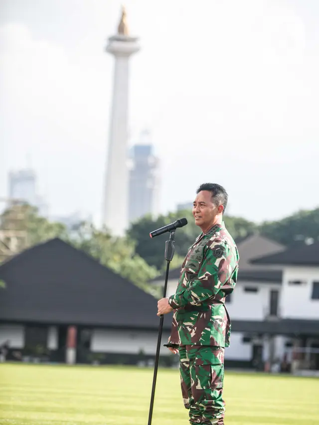 Kasad TNI Andika Perkenalkan Identitas Baru Aprilia Manganang