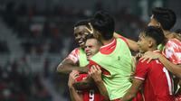 Jens Raven akhirnya bisa mencetak gol untuk Timnas Indonesia U-19 saat melawan Filipina di Stadion Gelora Bung Tomo, Surabaya, Rabu (17/7/2024). (Bola.com/Aditya Wany)