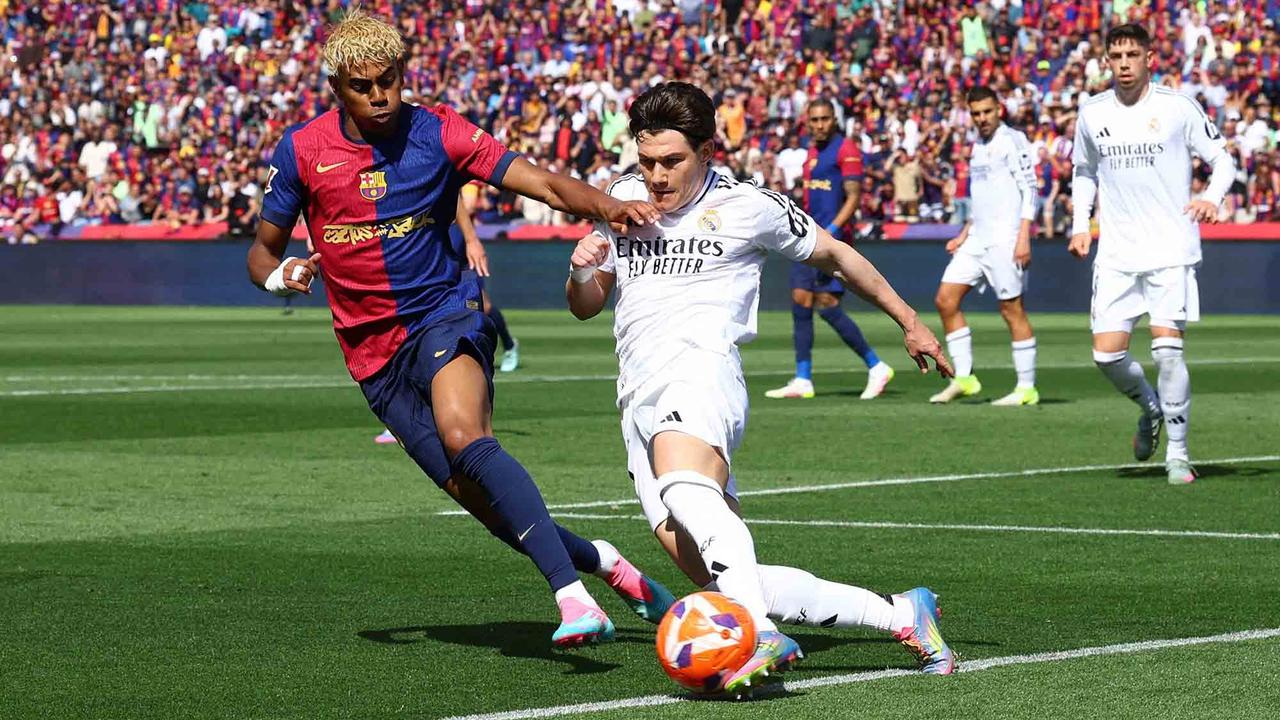 FOTO: El Clasifo Barcelona Hajar Real Madrid 4-3