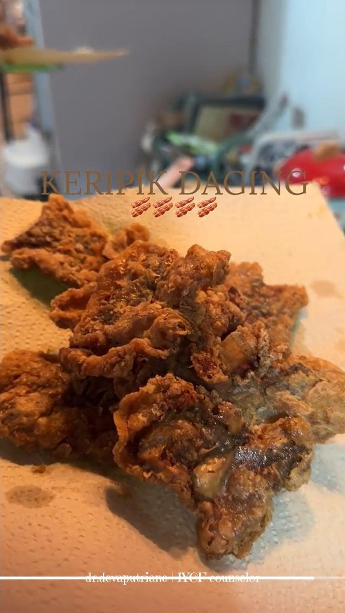 1. Keripik Daging