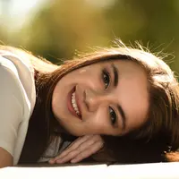 Ini yang perlu dipertimbangkan bagi si pemilik kulit sensiitf ketika membeli produk kecantikan (pexels/chris howard  )