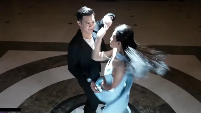 Melly Lee dan Tama Kim di Panggung