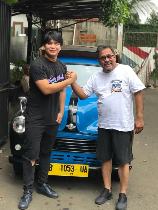 Presenter 27 tahun itu juga akan mendampingi sang kekasih ke Pengadilan Agama Bekasi pada 8 Februari mendatang. Pemeran dalam film Warisan Olga itu meyakini dokumen buku nikah Hilda palsu. (Instagram/bilsky16)