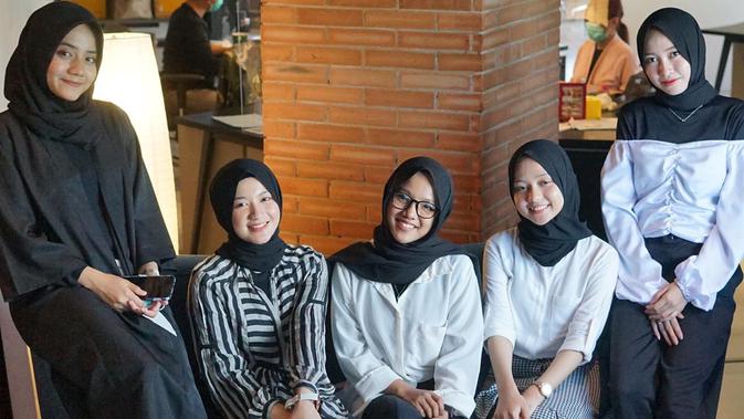 Putih Abu-Abu. (Ist)