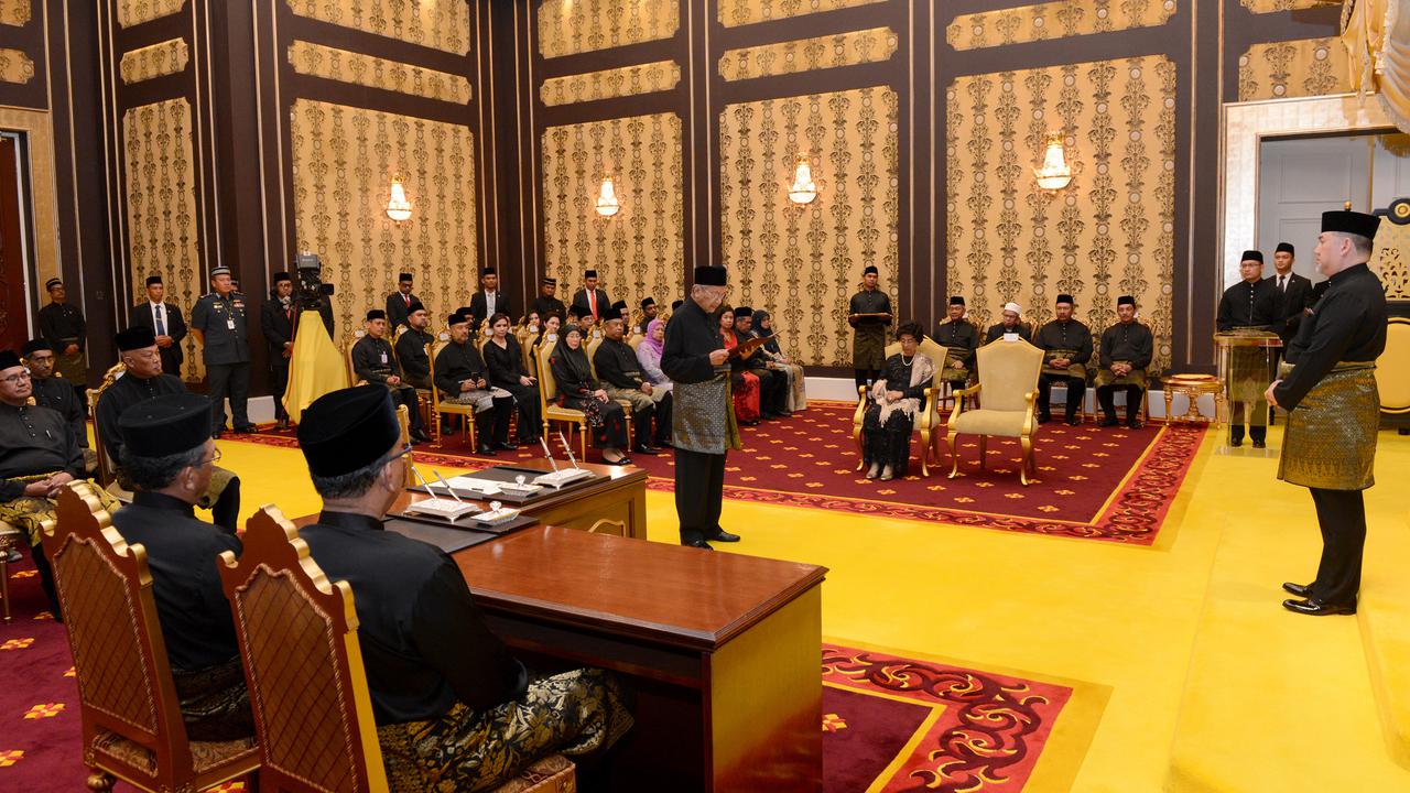 Resmi Dilantik, Mahathir Mohamad menjadi PM Tertua di dunia