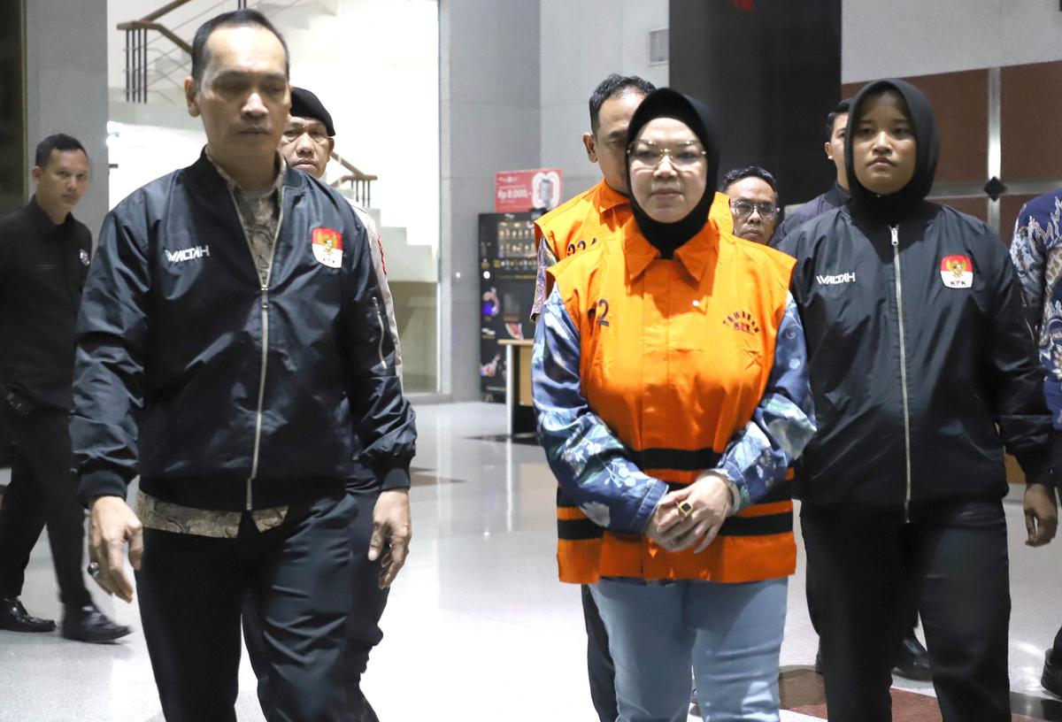 Bupati Sukoharjo Resmi Ditahan KPK