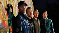 Coldplay mengungkapkan band mereka nyaris melakukan duet maut dengan sang legenda, David Bowie. Namun urung dilakukan.