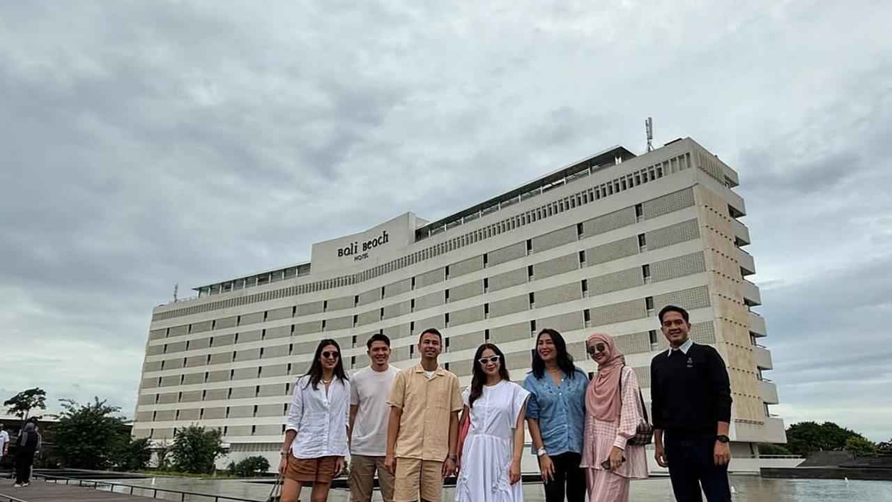 Potret Raffi Ahmad Liburan ke Bali Ajak Kerabat, Ada Irwansyah dan Zaskia Sungkar