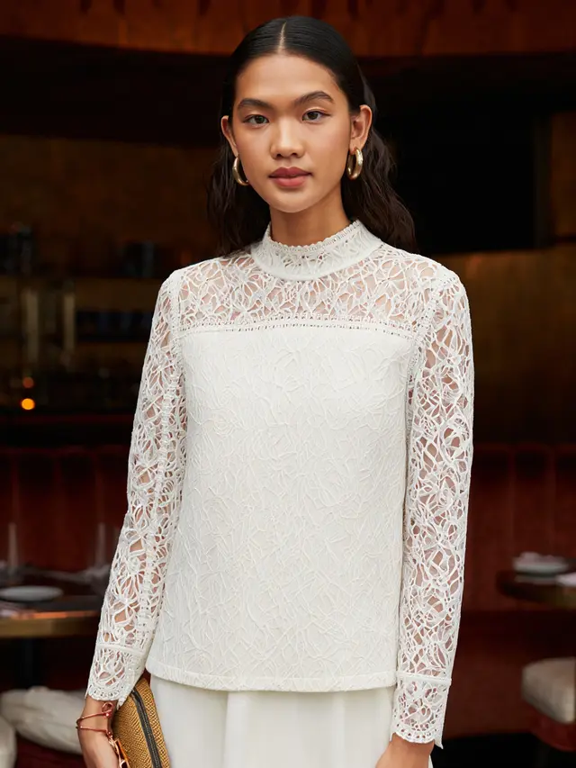 Atasan Brokat Lengan Panjang Casual Chic