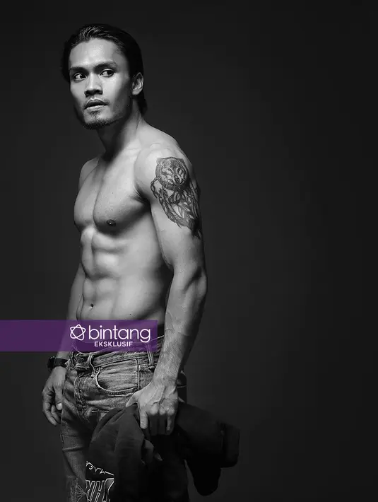 Meski banyak teman yang ingin menjodohkan, Randy tak ingin buru-buru mencari pengganti Michella Putri. Ia juga berharap saat telah menikah nanti, bisa menetap di Bali. Meski ia mengaku tak memiliki target kapan? (Bambang E Ros/Bintang.com)