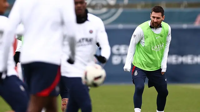 Latihan Jelang Ligue 1 PSG vs Lens