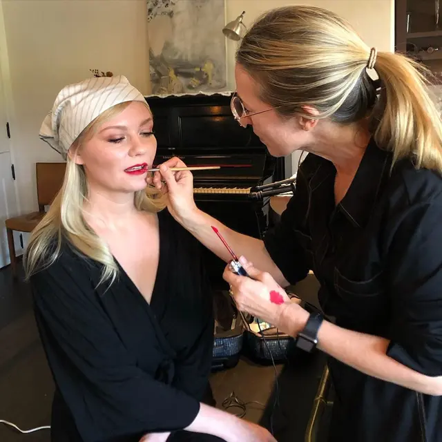 Kirsten Dunst/Instagram @marywilesmakeup