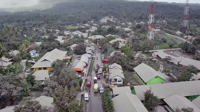 Gunung Lewotobi Laki-laki
