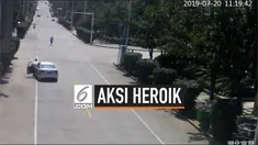 Beredar video sopir taksi mengejar dan menghentikan mobil tanpa pengemudi di China. Ada tiga penumpang dalam mobil tersebut.