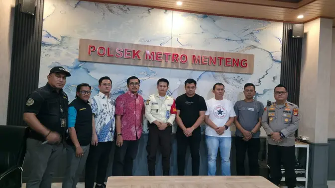 Cekcok Polisi Pengemudi Alphard dan Satpam Diselesaikan Kekeluargaan