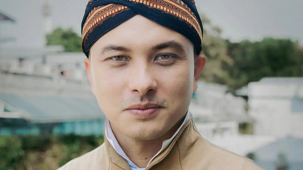 Nicholas Saputra