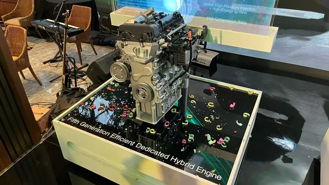 Mesin ACTECO Engine H4J15 yang menjadi andalan teknologi Chery Super Hybrid. (Liputan6.com/Septian)