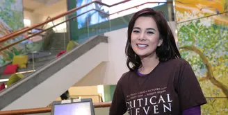 Beberapa tahun pemeran Astrid Tiar menetap di London Inggris. Sejak resmi menikah, ia diboyong suami yang sedang menuntut ilmu di Inggris. Banyak yang membuat kangen dengan Indonesia sebagai tanah kelahirannya. (Adrian Putra/Bintang.com)