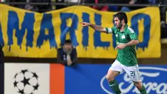 Panathinaikos's Giorgos Karagounis celebrates his goal against Villareal during Group E Champions League cup match at Madrigal Stadium in Villarreal on February 25, 2008. AFP PHOTO/DIEGO TUSON