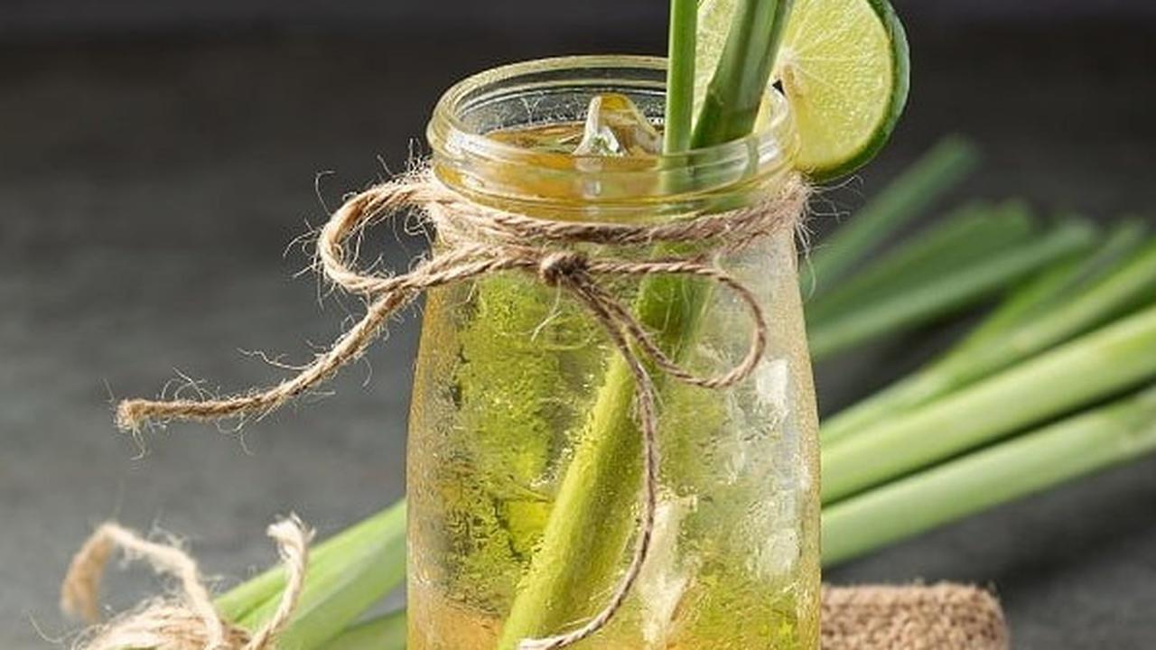 Minuman dengan Serai