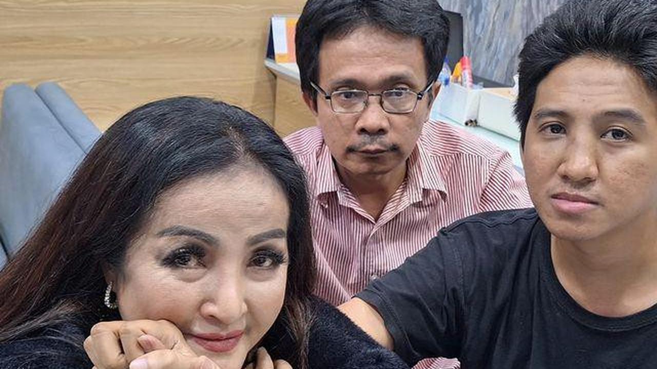 Ditangkap saat Lakukan Aksi Demonstrasi, Ini Sosok Iqbal Ramadhan Anak Pedangdut Machica Mochtar