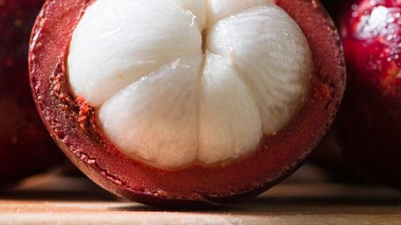 Lagi Musim, Begini Manfaat dan Cara Memilih Buah Manggis yang Segar dan Manis
