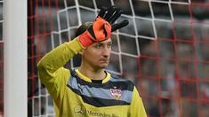 Przemyslaw Tyton kiper Vfb Stuttgart menyelamatkan gawangnya dengan reflek yang luar biasa, bola hasil sepakan Pablo De Blasis, pemain Mainz mampu ditepis dan mengimbangi Mainz di kandangnya. Video ini diunduh dari channel youtube Bundesliga.