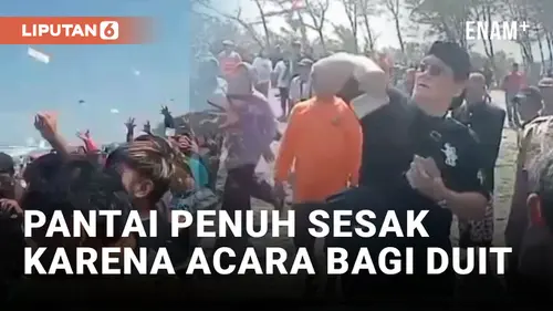 VIDEO: Ribuan Warga Berebut Uang Pasca Prosesi Sedekah Laut di Pantai Srandil Cilacap