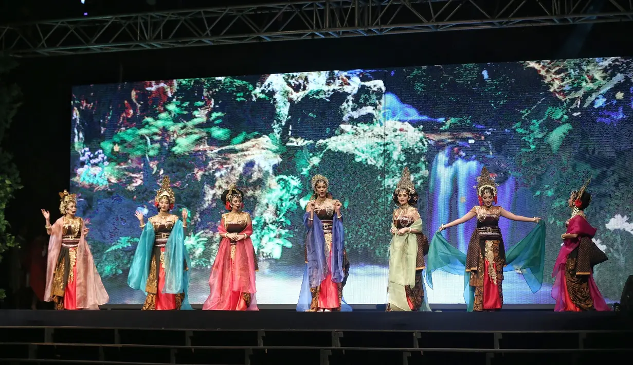 Pementasan Langit 7 Bidadari