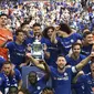 Manajer Manchester United, Jose Mourinho, menyebut seharusnya timnya yang lebih layak menjadi juara Piala FA 2017-2018 ketimbang Chelsea. (AFP/Glyn Kirk)