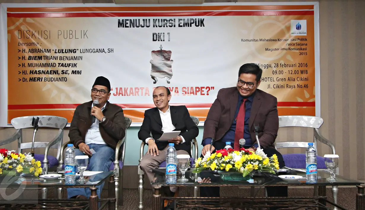 Biem Benyamin (kiri) saat menghadiri diskusi bertajuk "Menuju Kursi Empuk DKI 1", Jakarta, Minggu (28/2/2016). Biem Benyamin menjadi salah satu bakal cagub DKI dari Partai Gerindra. (Liputan6.com/Immanuel Antonius)