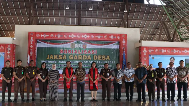 Kejaksaan Agung Sosialisasi Program JAGA DESA di Maluku Tengah