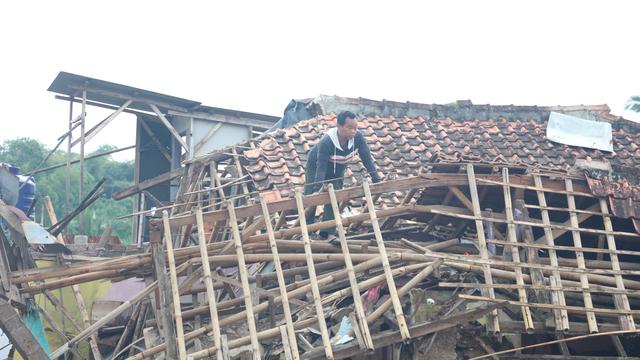 Bencana Gempa di Pulau Morotai, Mensos Saifullah Yusuf Minta Jajarannya Gerak Cepat Tangani Korban