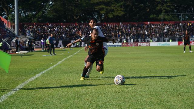Persik Kediri Vs Persija Jakarta.