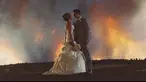 Michael Wolber serta April Hartley justru menantang bahaya di saat hari pernikahannya.Keduanya melakukan pernikahan di Bend, Oregon, dekat dengan hutan rimba.Pada awalnya pesta yang digelar diluar ruangan itu terlihat tenang serta damai pada mulanya....