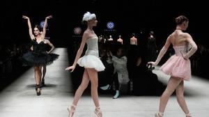 Semarak Peragaan Busana Solangel di Moscow Fashion Week