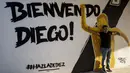Bienvenido atau sambutan selamat datang pada Maradona memperlihatkan antusiasme fans klub Dorados. ( AFP/Pedro Pardo )