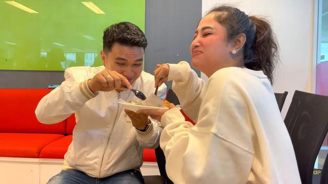 Dewi Perssik dan Aldi Taher