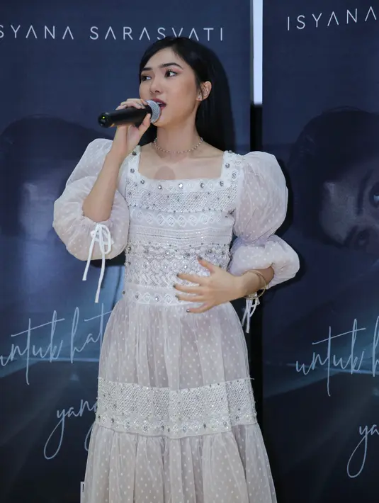 Isyana Sarasvati (Adrian Putra/Fimela.com)