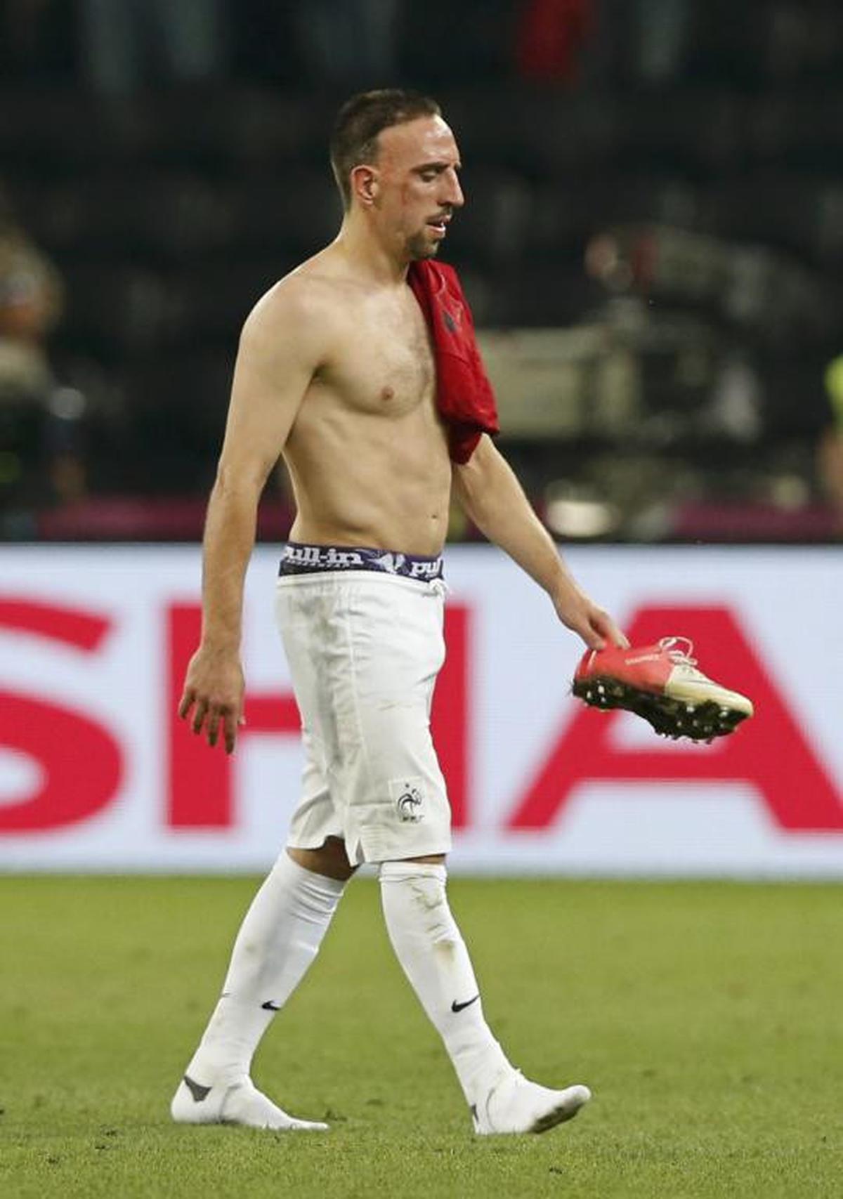 Xabi Alonso gunduli Prancis