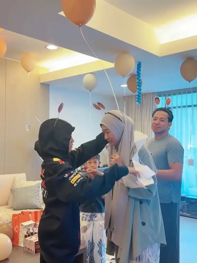 Poppy Bunga ulang tahun