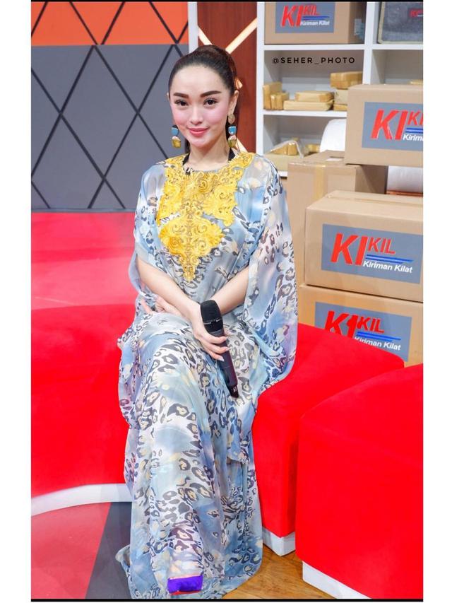 [Bintang] Zaskia Gotik