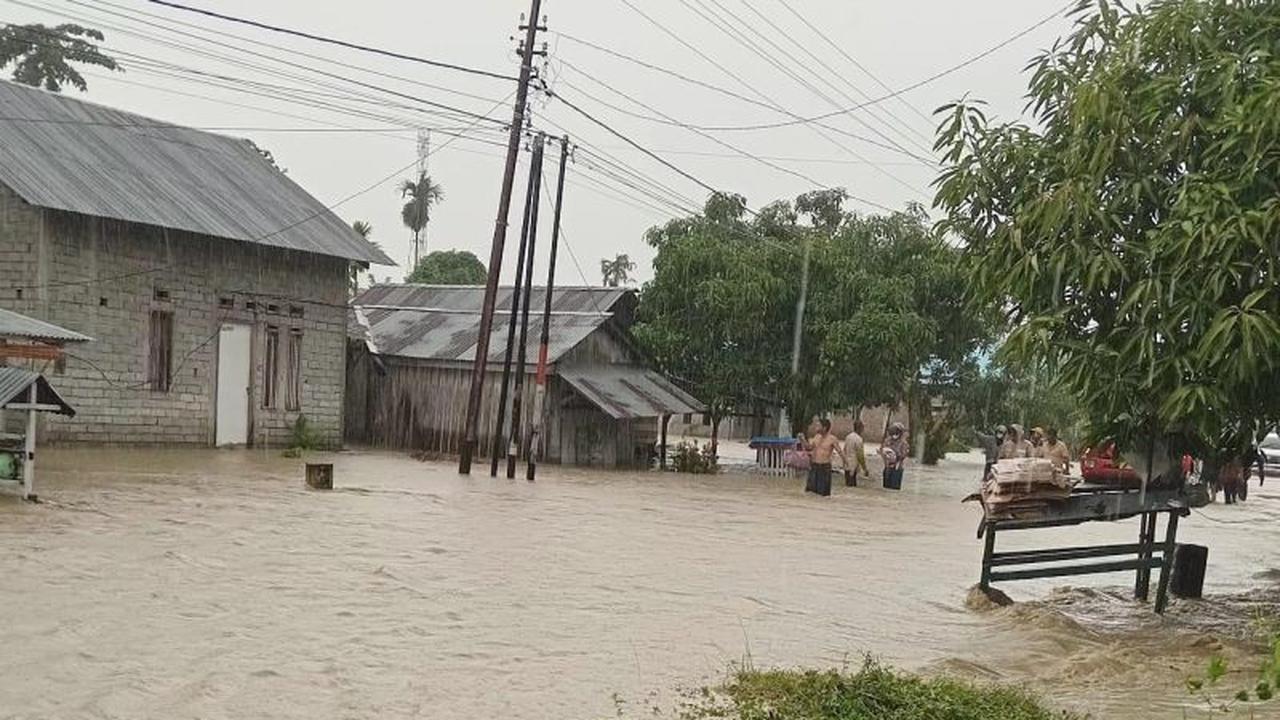 Banjir Rendam 10 Desa di Sirenja Donggala, Ratusan Rumah Terdampak