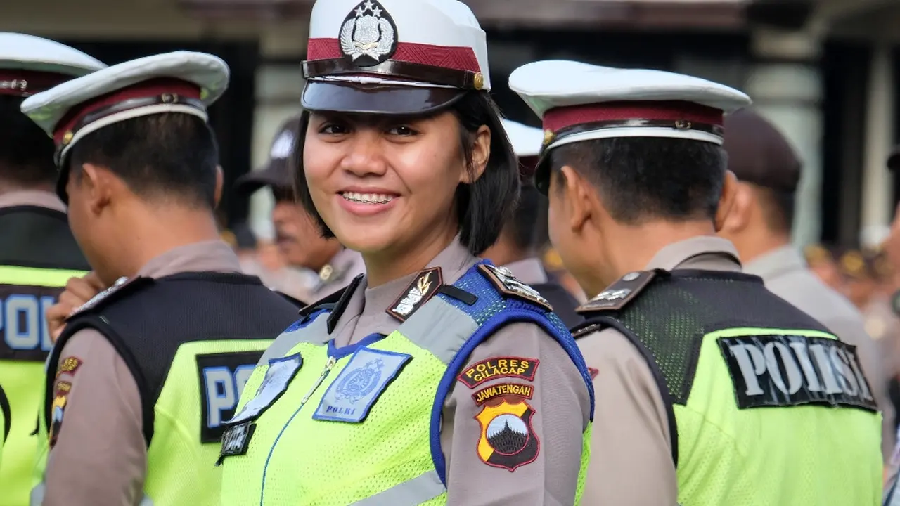 Briptu Clara Claudia Shobahaqila Gusanla, Polwan cantik anggota penyelam dari Polres Cilacap yang memecahkan 3 rekor dunia. (Foto: Liputan6.com/Humas Polres Cilacap/Muhamad Ridlo)