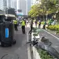 Mobil Terbalik di Jalan Sudirman, Jakarta. (Dok. Istimewa)