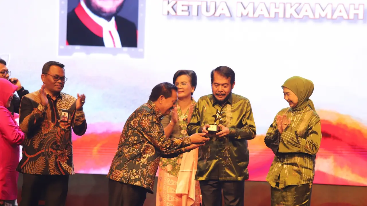 Penerima Nugra Jasa Dharma Pustaloka