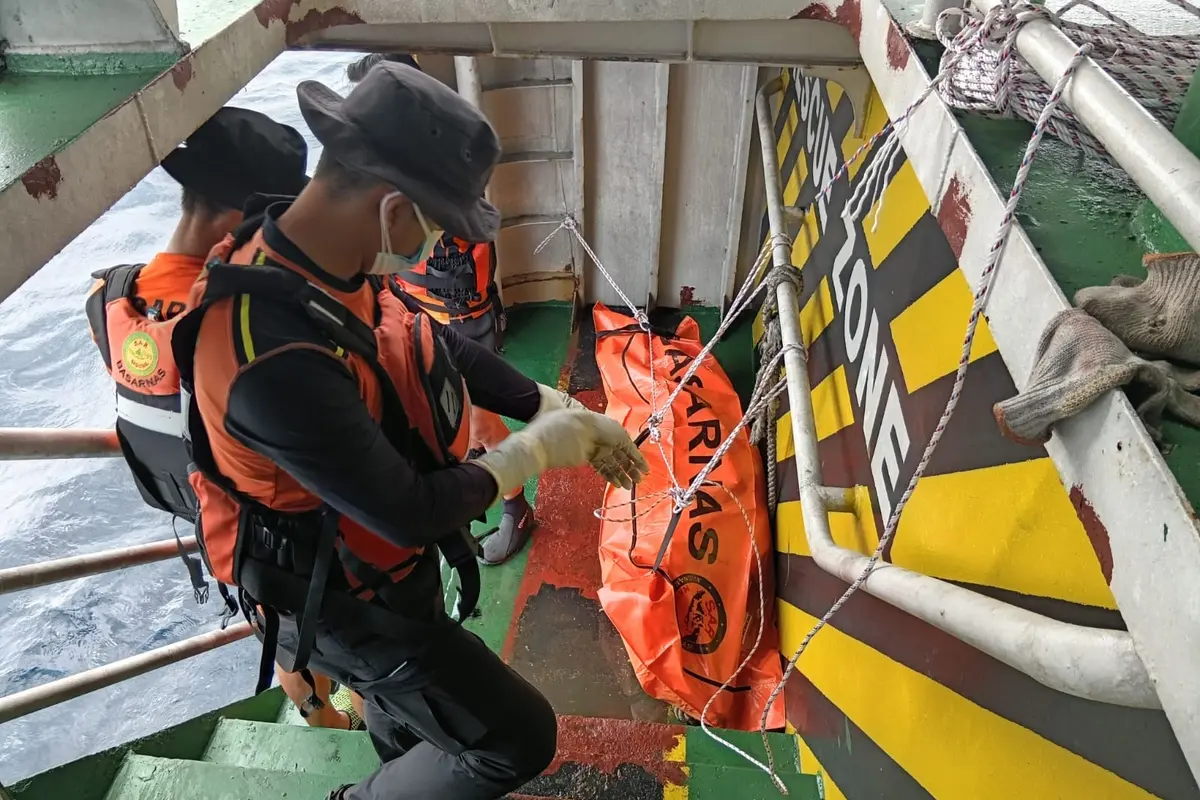 Hari Ketujuh Operasi SAR, Satu Jenazah Diduga Korban KM Nurul Salsa Ditemukan Mengapung di Laut
