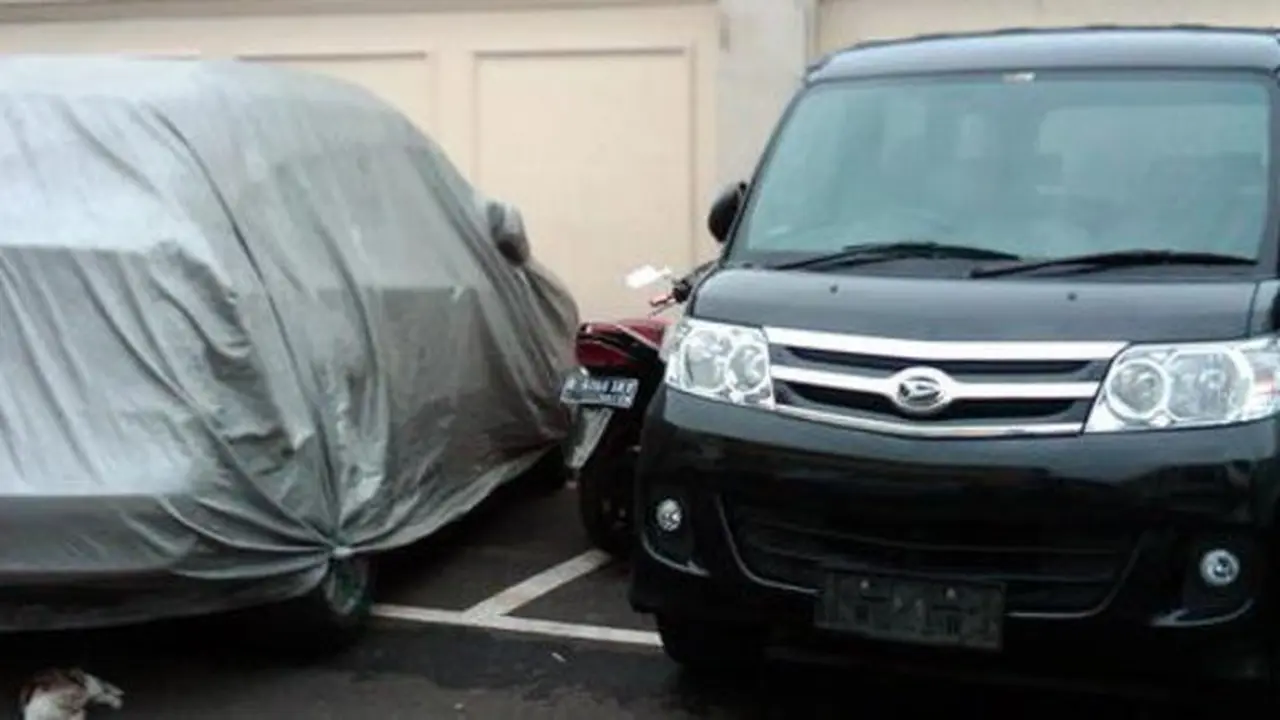 Daihatsu Luxio yang ditabrak BMW X5 (sumber: istimewa)