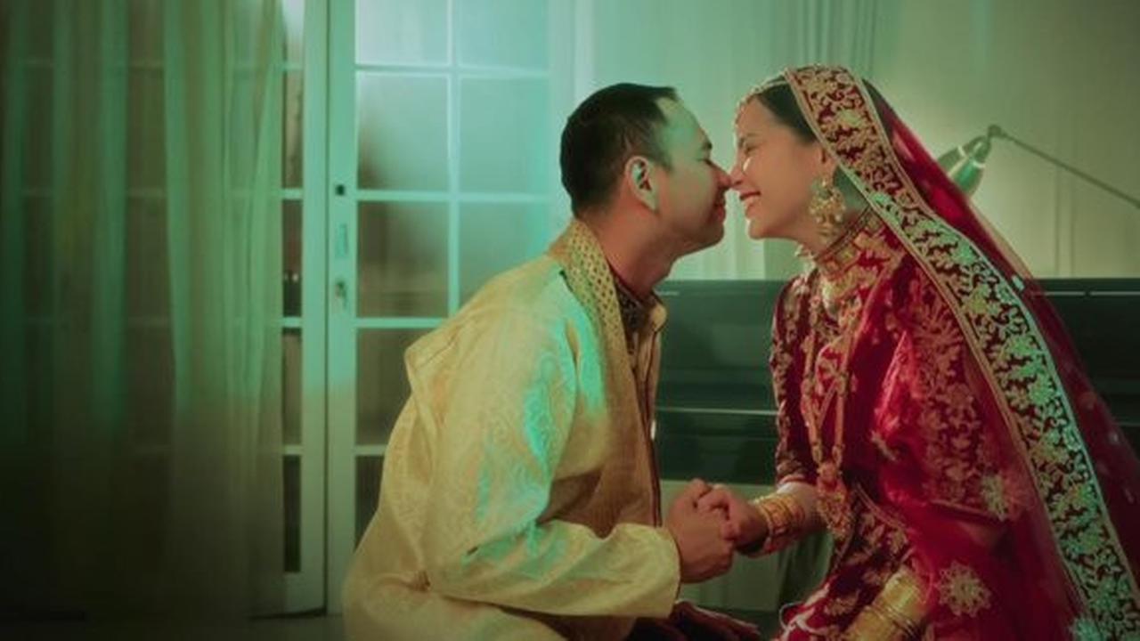 Kemesraan Raffi Ahmad dan Nagita Slavina di Video Klip Terbaru Dewa 19, Berbalut Baju India